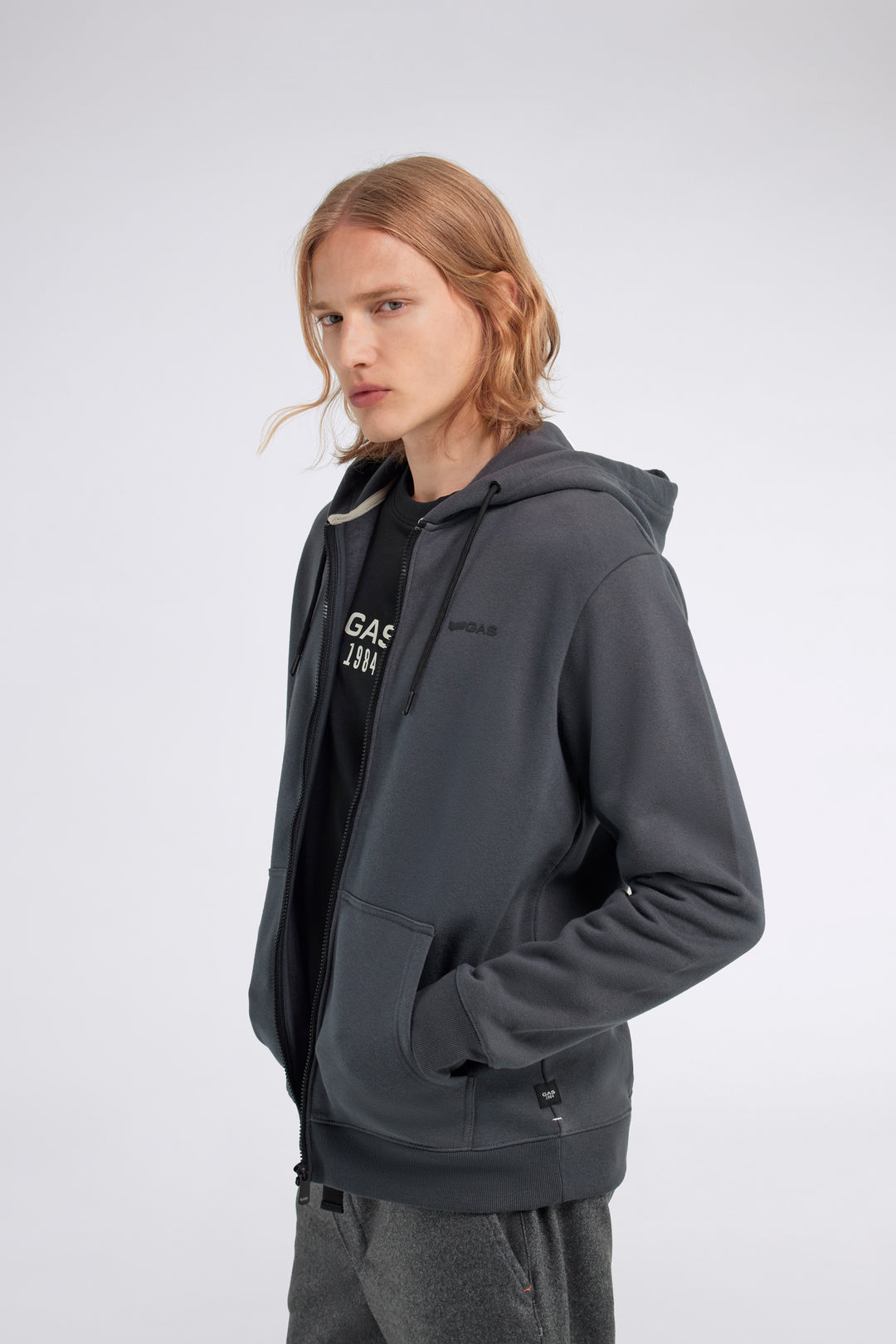 SWEN HOOD ZIP BRAND.